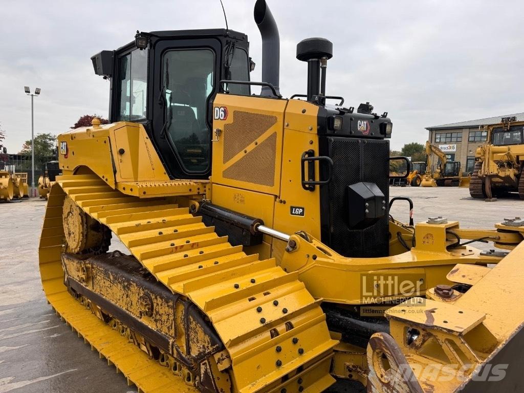 CAT D 6 LGP بلدوزرات مجنزرة