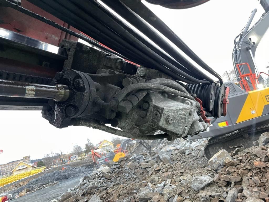 Sandvik DX800i معدات الثقب السطحي