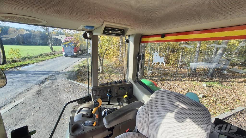 John Deere 6130 M الجرارات