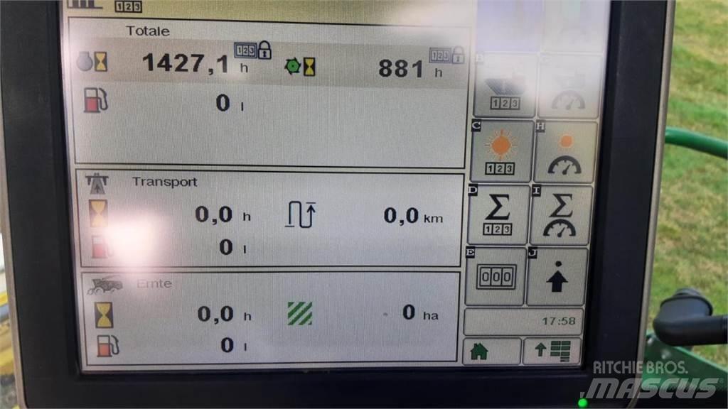 John Deere 8400i علافات ذاتية الدفع
