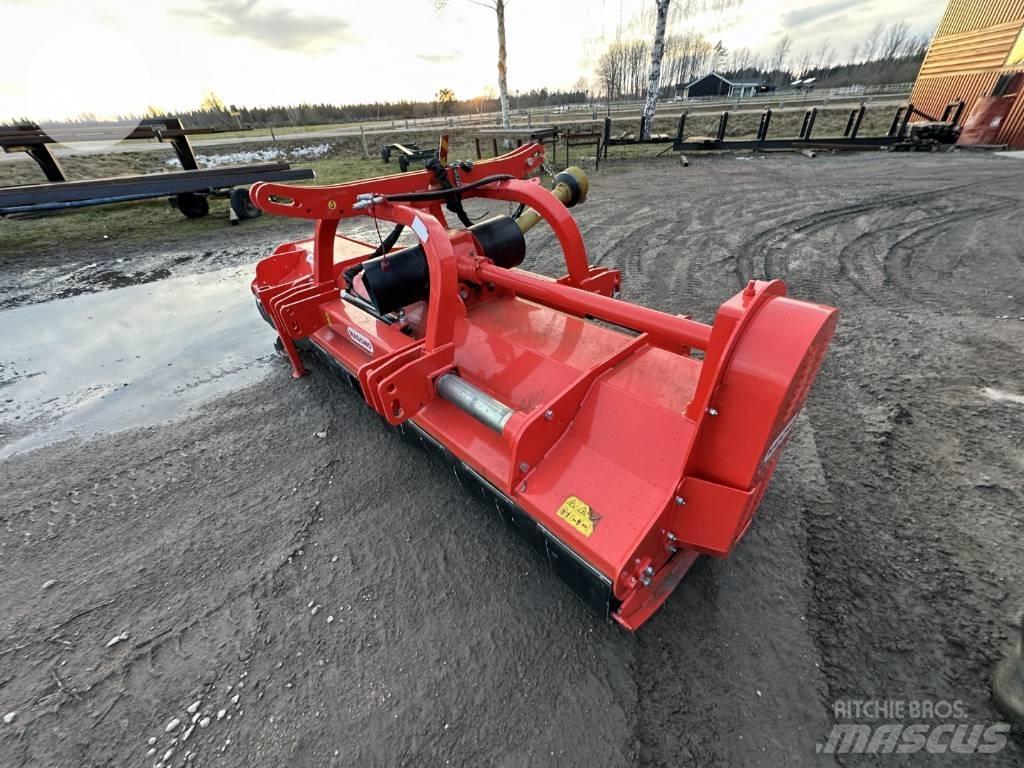 Maschio Buffalo 300 جزازات وأغطية المراعي