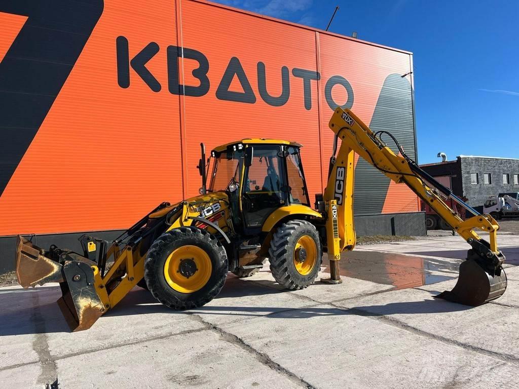 JCB 4CX PRO 4x4 لوادر ذات جرافات عكسية