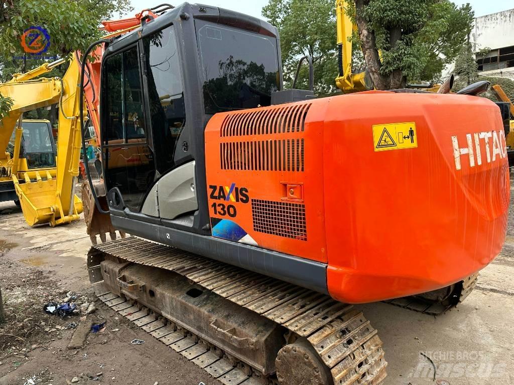 Hitachi ZX 130-5A حفارات زحافة