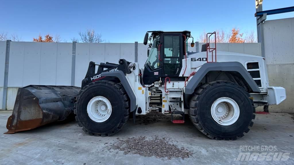 Hidromek HMK 640 WL بلدوزرات بعجلات