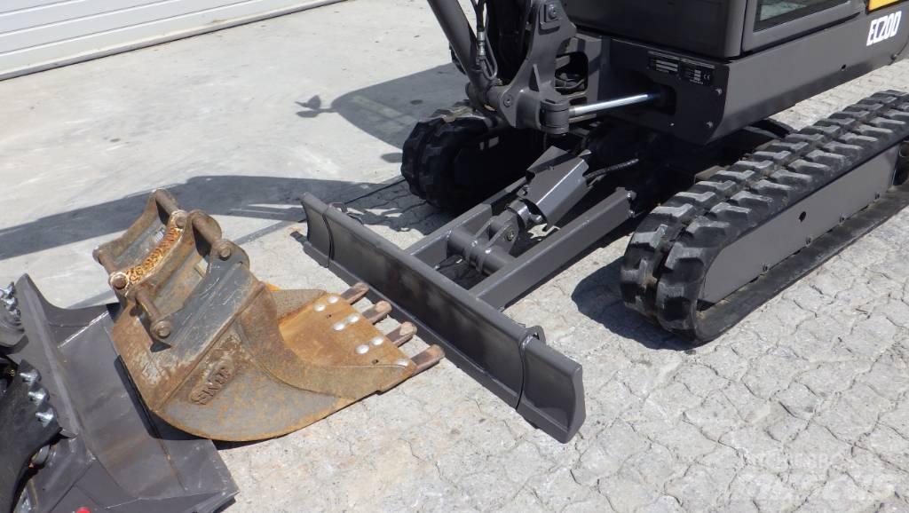 Volvo EC20D حفارات صغيرة أقل من 7 طن (حفارات صغيرة)
