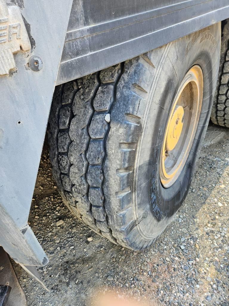 Liebherr LTM 1090-2 رافعات صالحة لكل أنواع الطرق