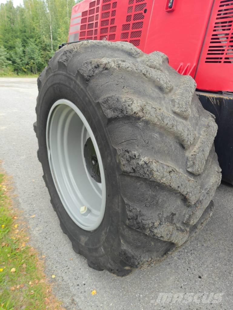 Komatsu 901 TX.1 حصادات
