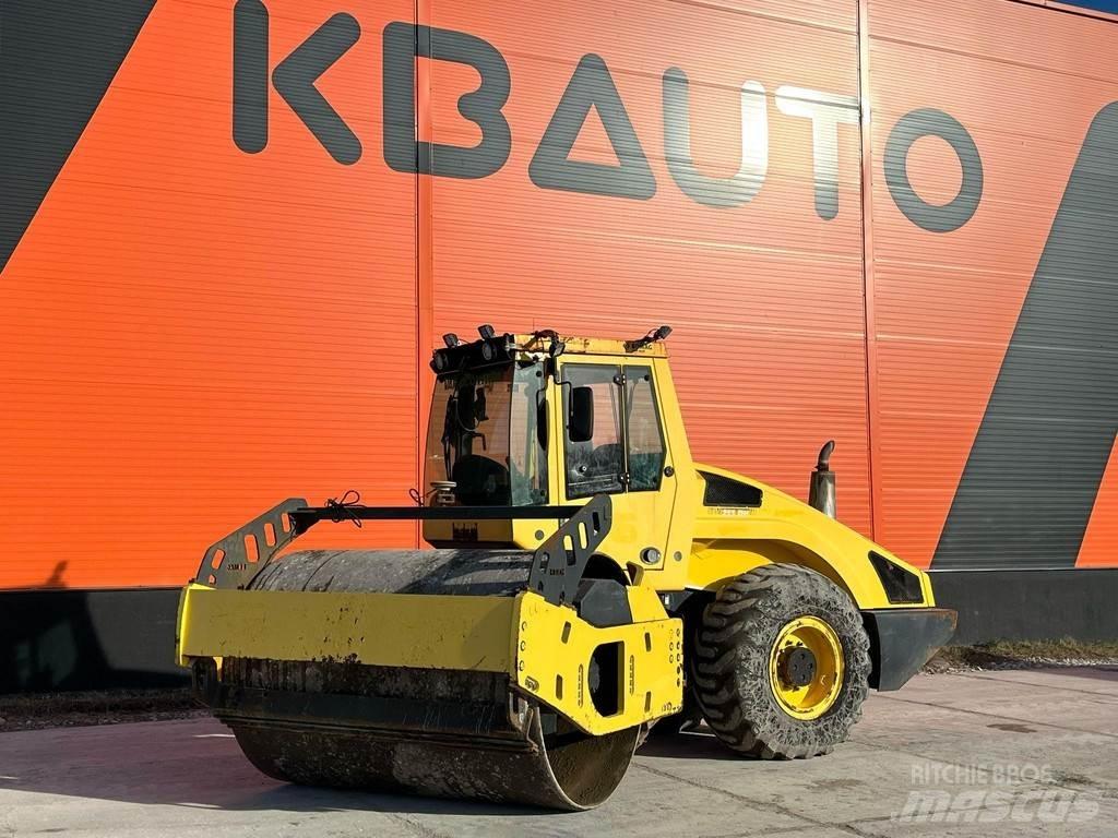 Bomag BW 213 DH مداحل أحادية الأسطوانة
