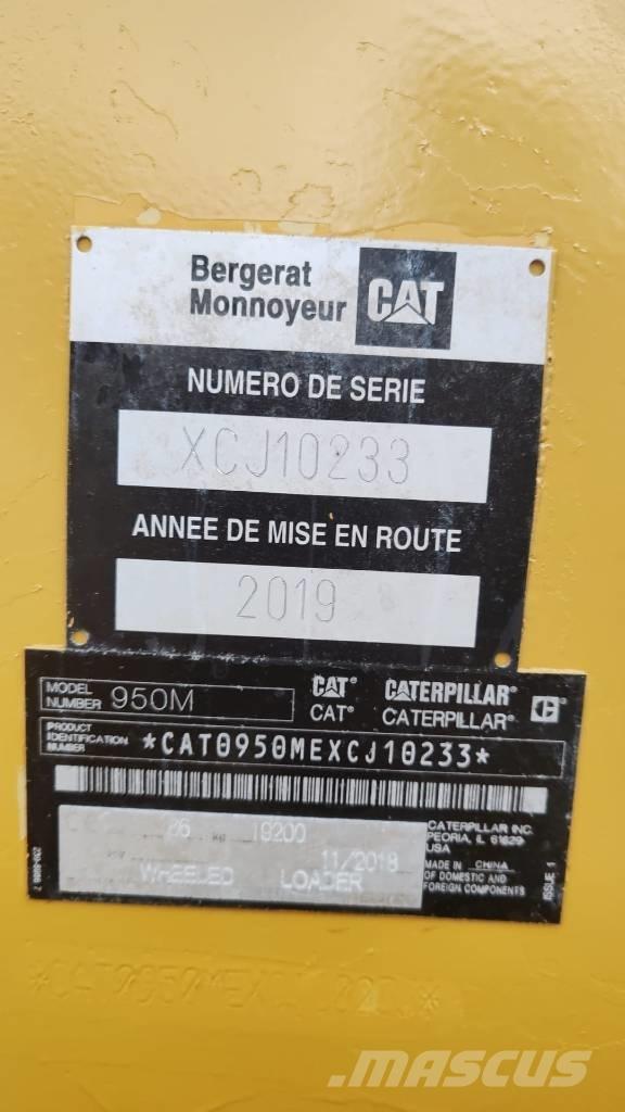 CAT 950 M لوادر بعجل