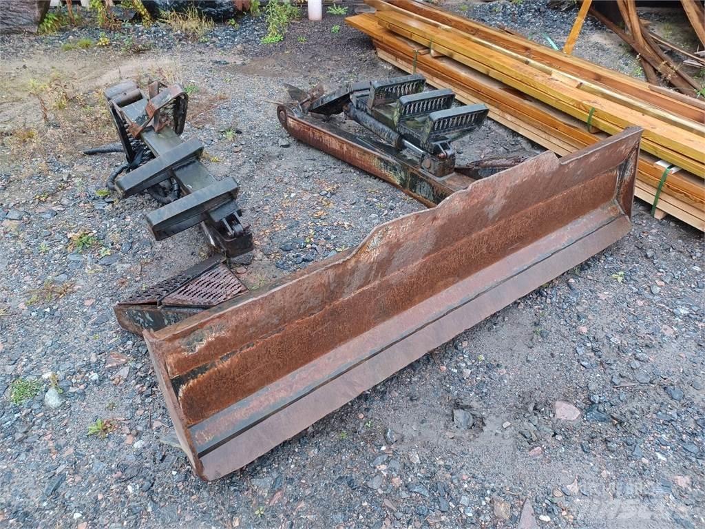 Valmet 890 مكونات أخرى