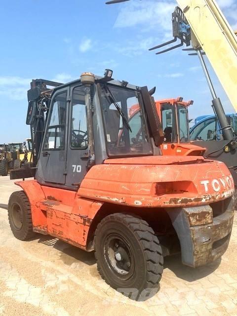 Toyota 5 FD 70 شاحنات الديزل