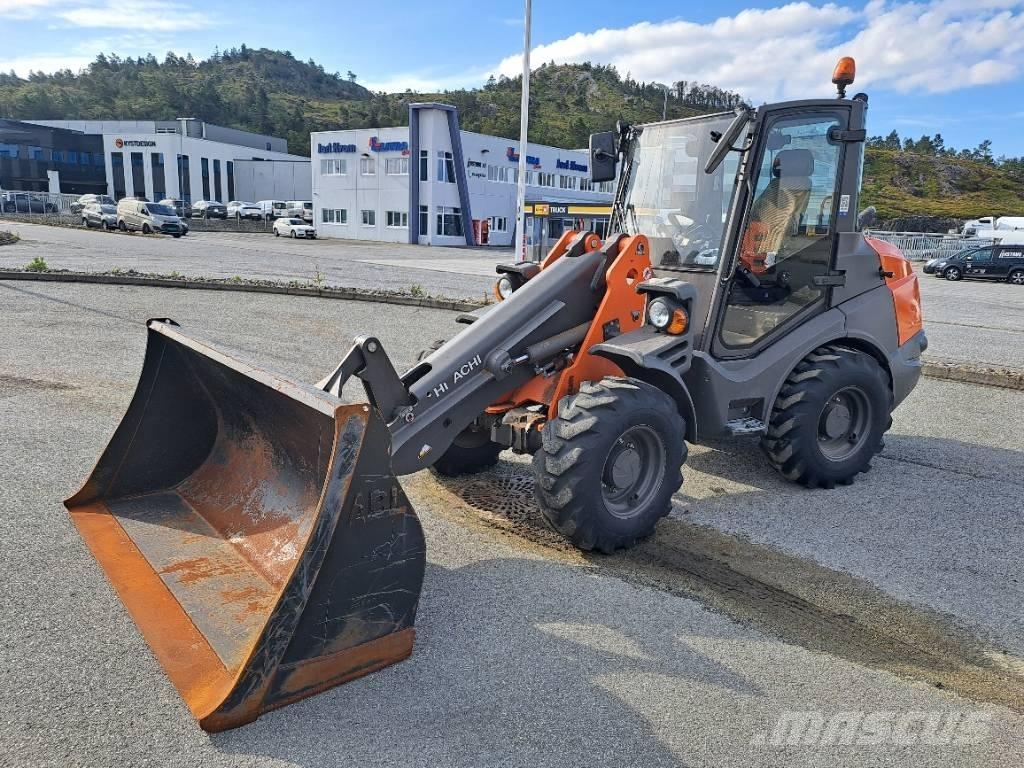 Hitachi ZW 75 لوادر بعجل