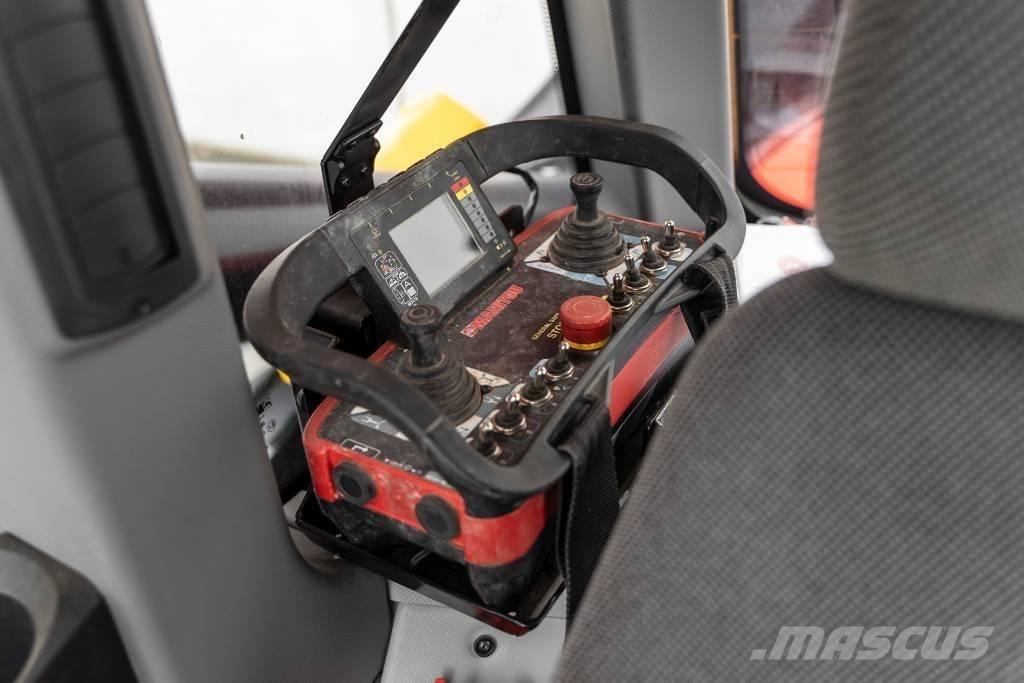 Manitou MRT 2260 مناولات متداخلة