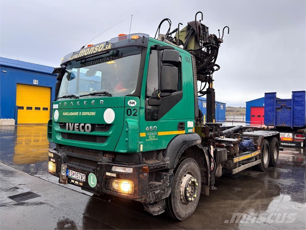 Iveco TRAKKER شاحنات بمقصورة وهيكل