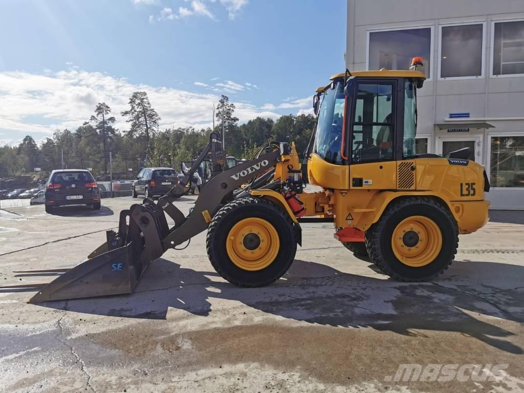 Volvo L35HT لوادر بعجل