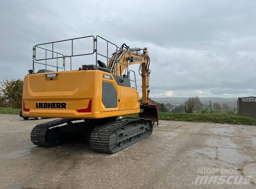 Liebherr R 926 LC حفارات زحافة