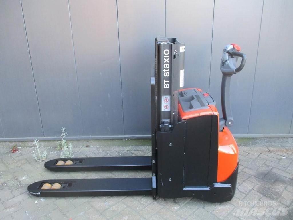 BT SWE 200D معدات التكديس الجوالة