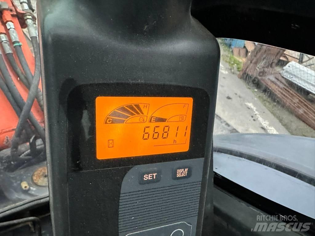 Hitachi ZX 27 U-2 حفارات صغيرة أقل من 7 طن (حفارات صغيرة)