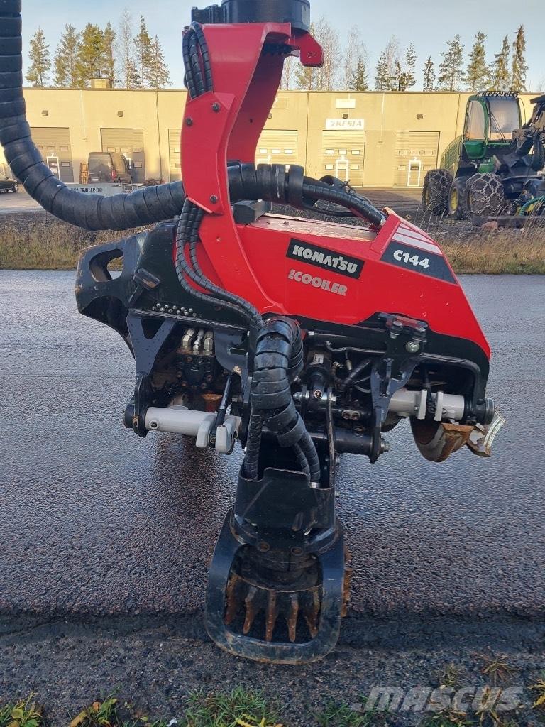 Komatsu 931 XC حصادات