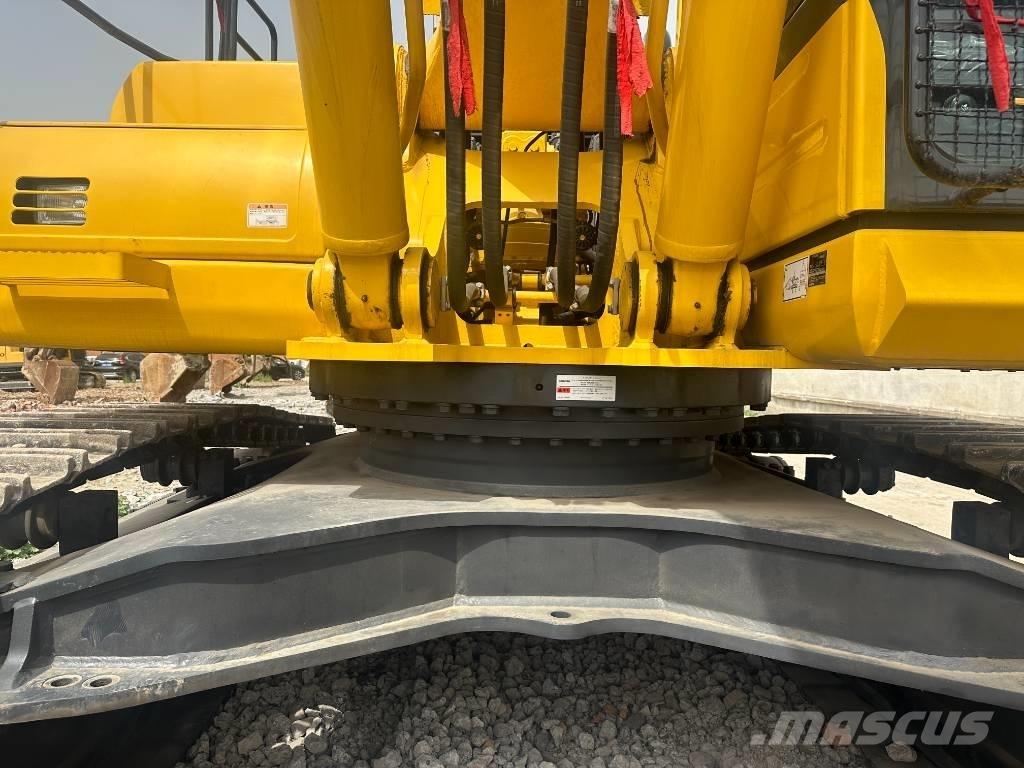 Komatsu PC 450 حفارات زحافة