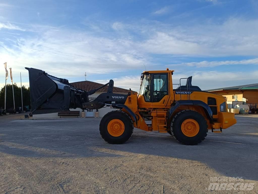 Volvo L 110 H لوادر بعجل