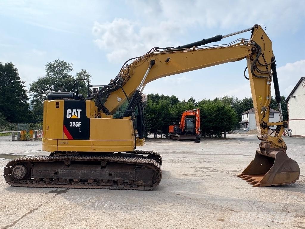 CAT 325 FL CR حفارات زحافة