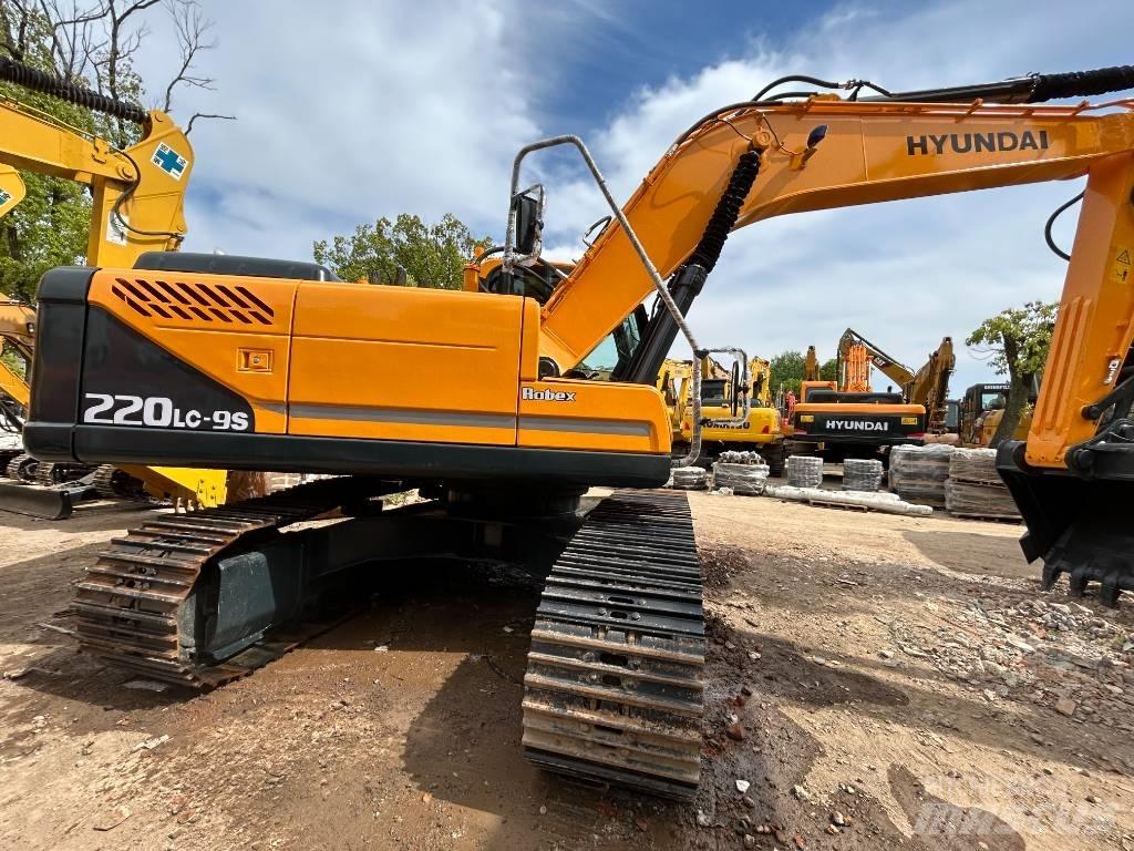 Hyundai 220-9S حفارات زحافة