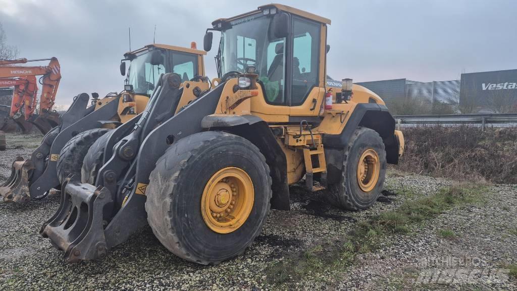 Volvo L110G لوادر بعجل