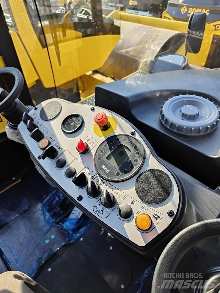 Bomag BW 24 R H مداحل ذات إطارات هوائية