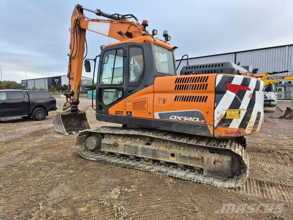 Doosan DX 140 LC-5 حفارات زحافة