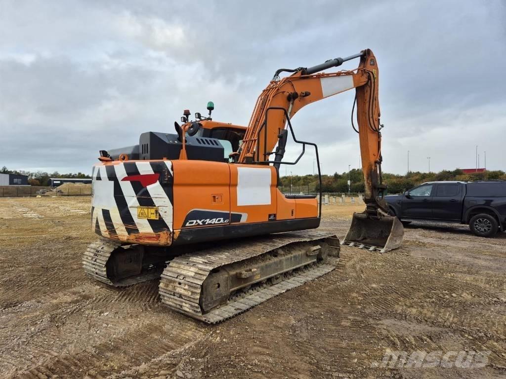Doosan DX 140 LC-5 حفارات زحافة