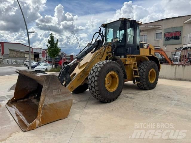 CAT 930 H لوادر بعجل