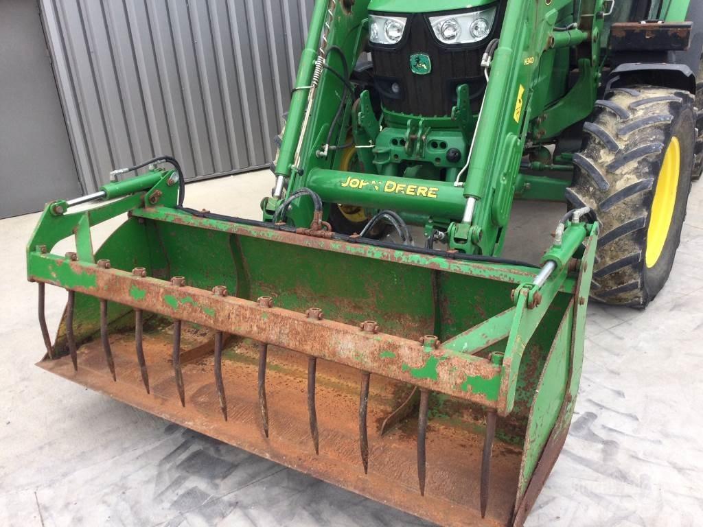 John Deere 6130R الجرارات