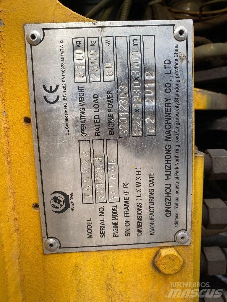 Yanmar Tag 928 لوادر متعددة الأغراض