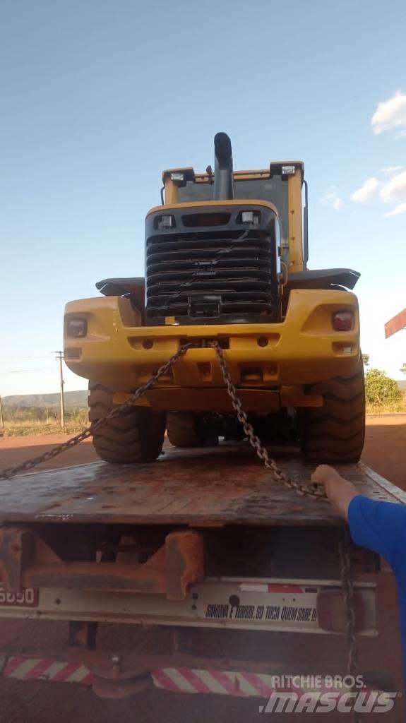 Volvo L 90 F لوادر بعجل