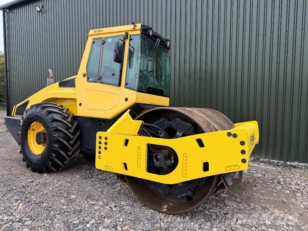 Bomag BW 213 D H-4 مداحل أحادية الأسطوانة