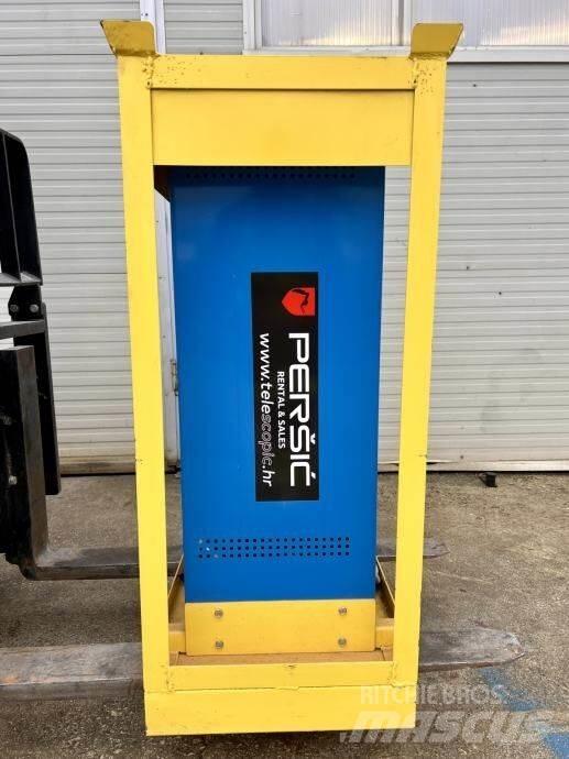 Doosan B35X-7 شاحنات ذات رافعات شوكية - أخرى