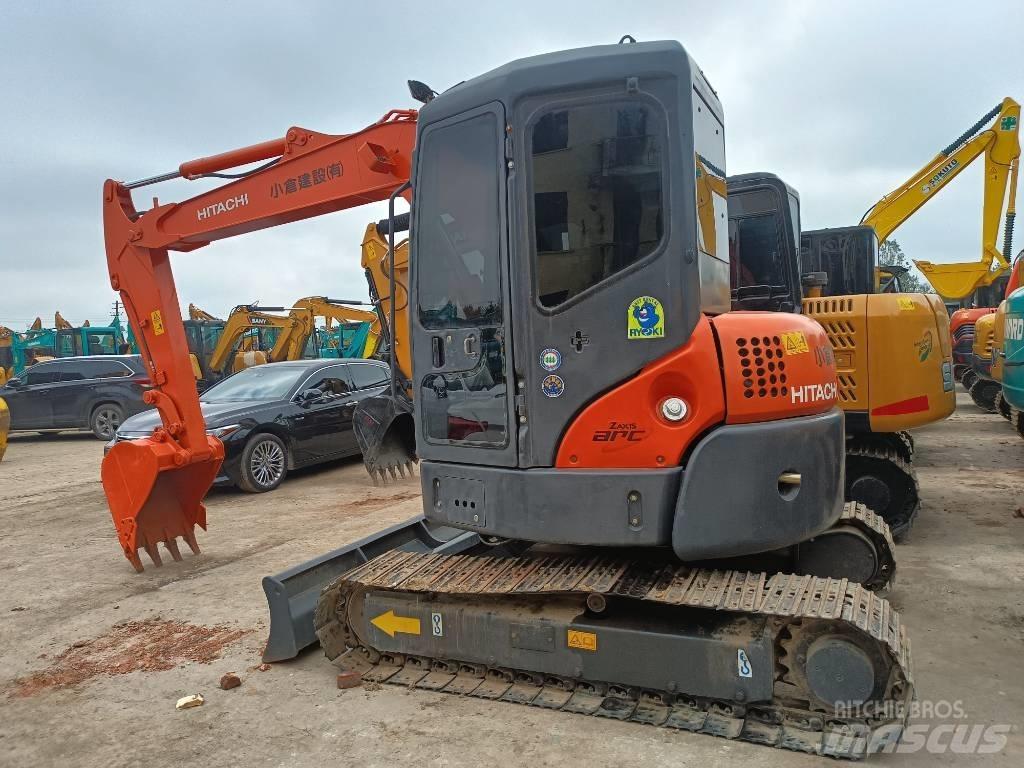 Hitachi ZX55 حفارات صغيرة أقل من 7 طن (حفارات صغيرة)