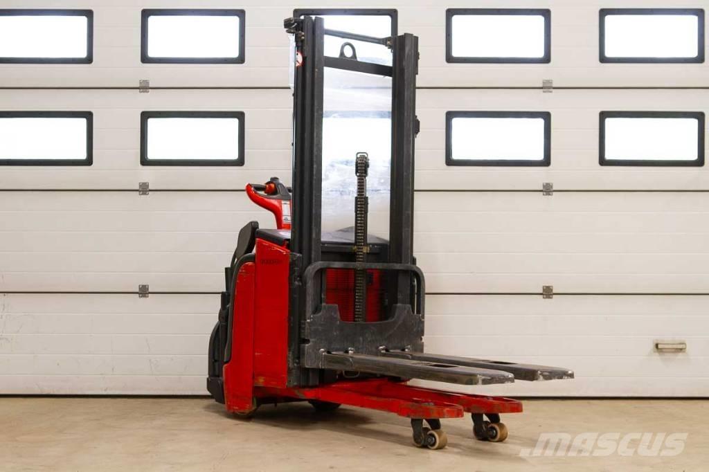 Linde L 14 شاحنات مناولة ذاتية الدفع