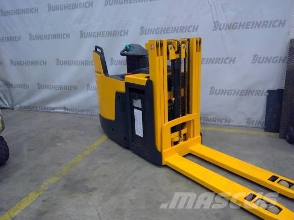 Jungheinrich ERD 220 شاحنات مناولة ذاتية الدفع