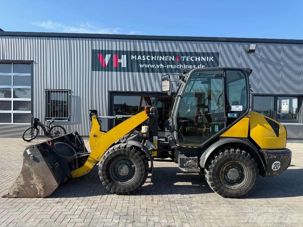 Komatsu WA 70-6 لوادر بعجل