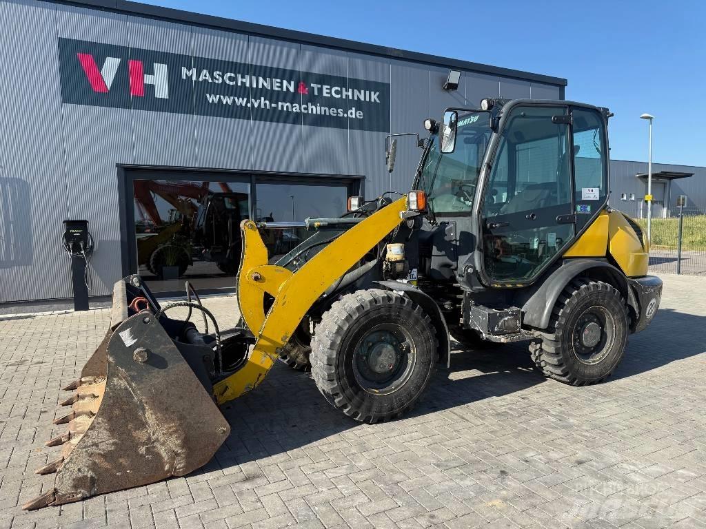 Komatsu WA 70-6 لوادر بعجل