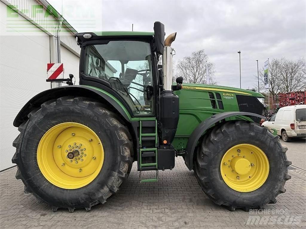 John Deere 6250 r الجرارات