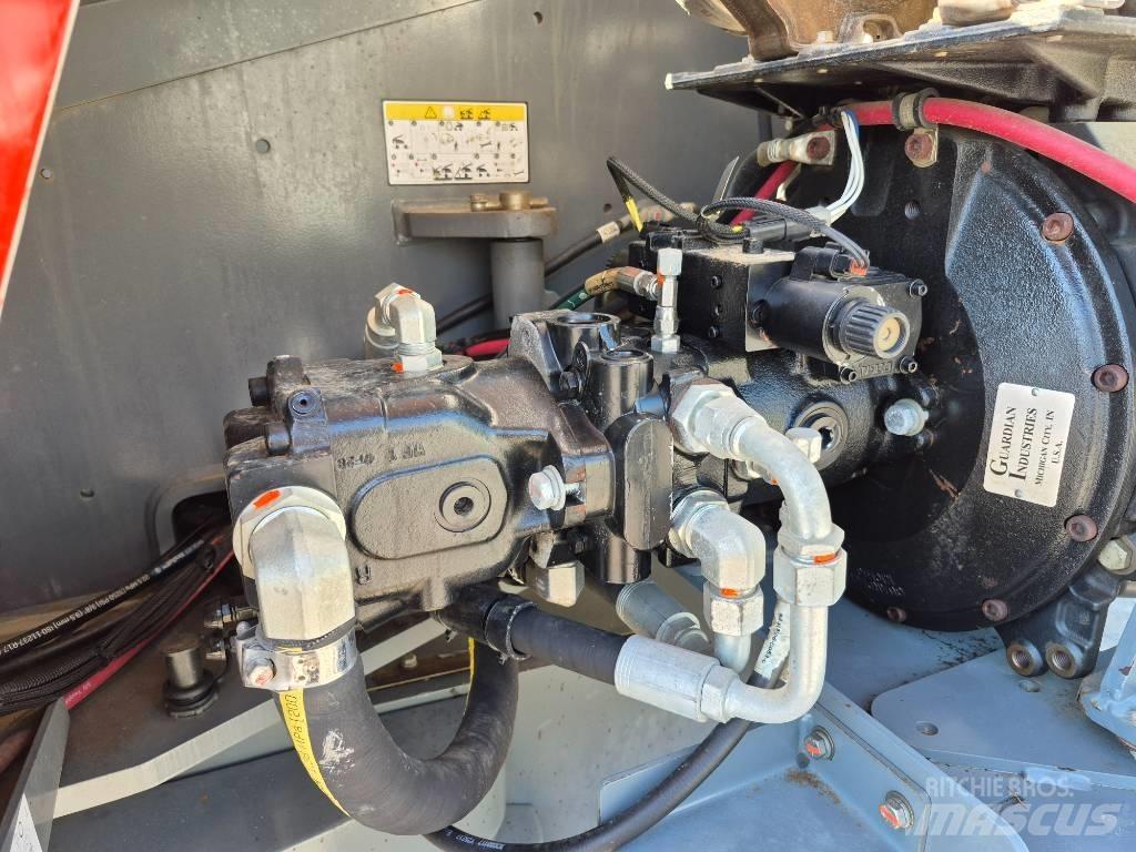 SkyJack SJ 61 T رافعات سلة تلسكوبية