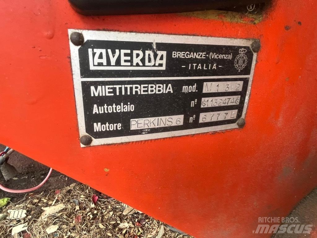 Lavarda M132 حصادات