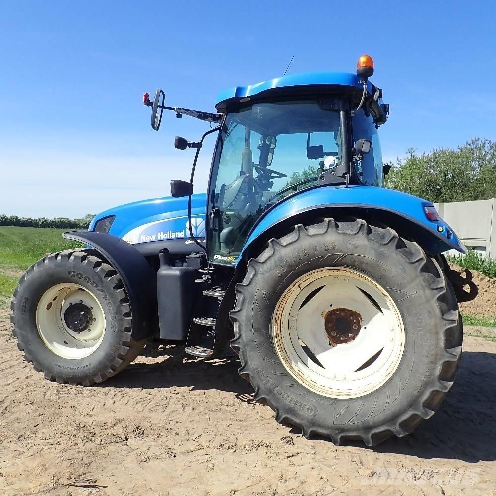 New Holland TA 135 A الجرارات