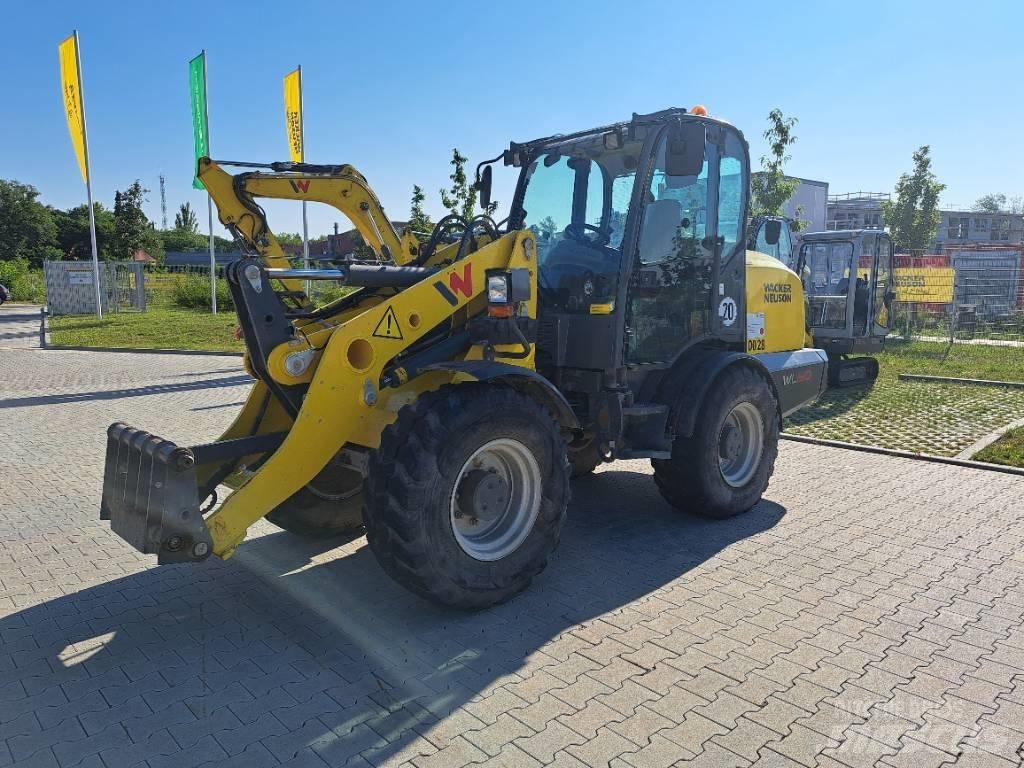 Wacker Neuson WL60 لوادر بعجل