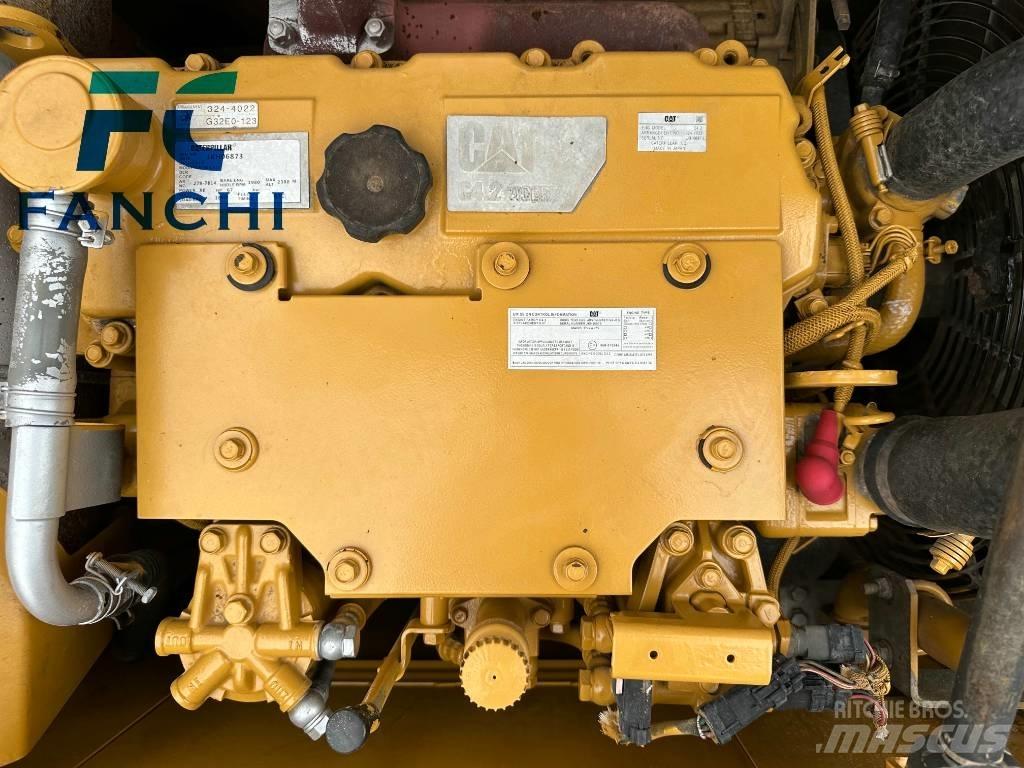 CAT 313D2GC حفارات وسط 7 طن - 12 طن