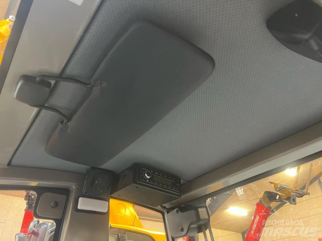 Weycor AR 320 لوادر صغيرة