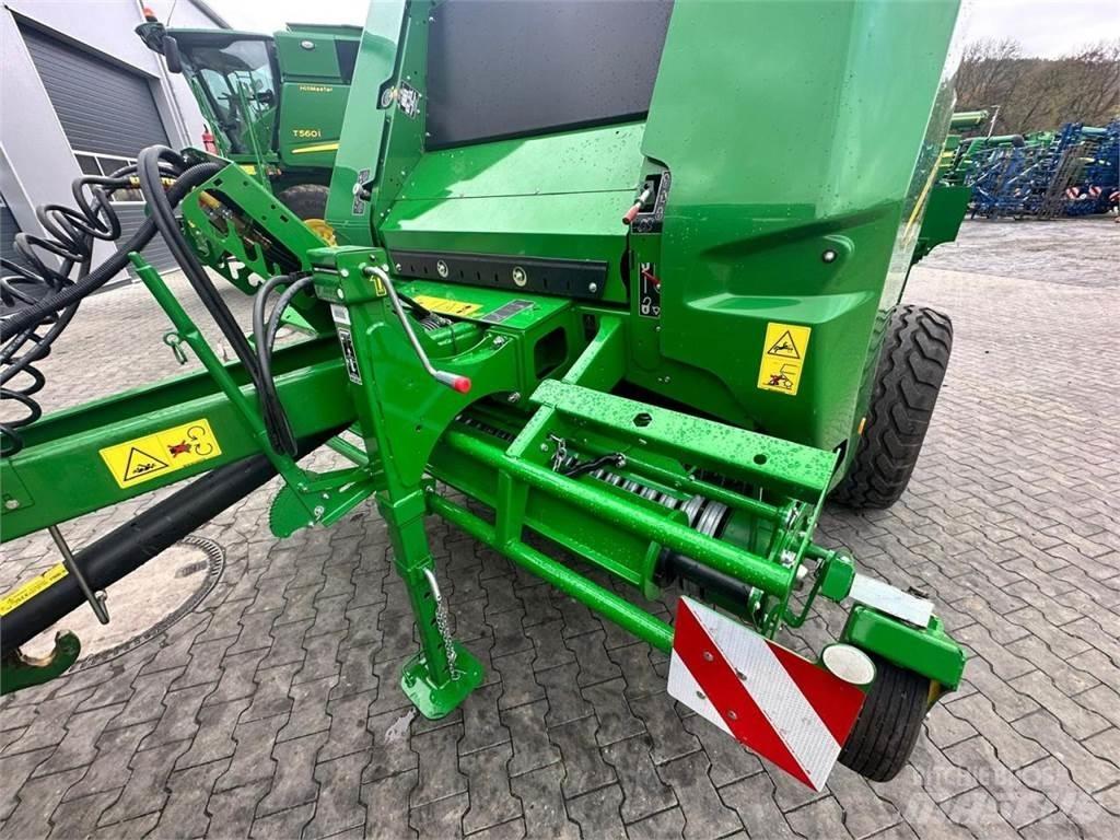 John Deere V461M محزمات مستديرة